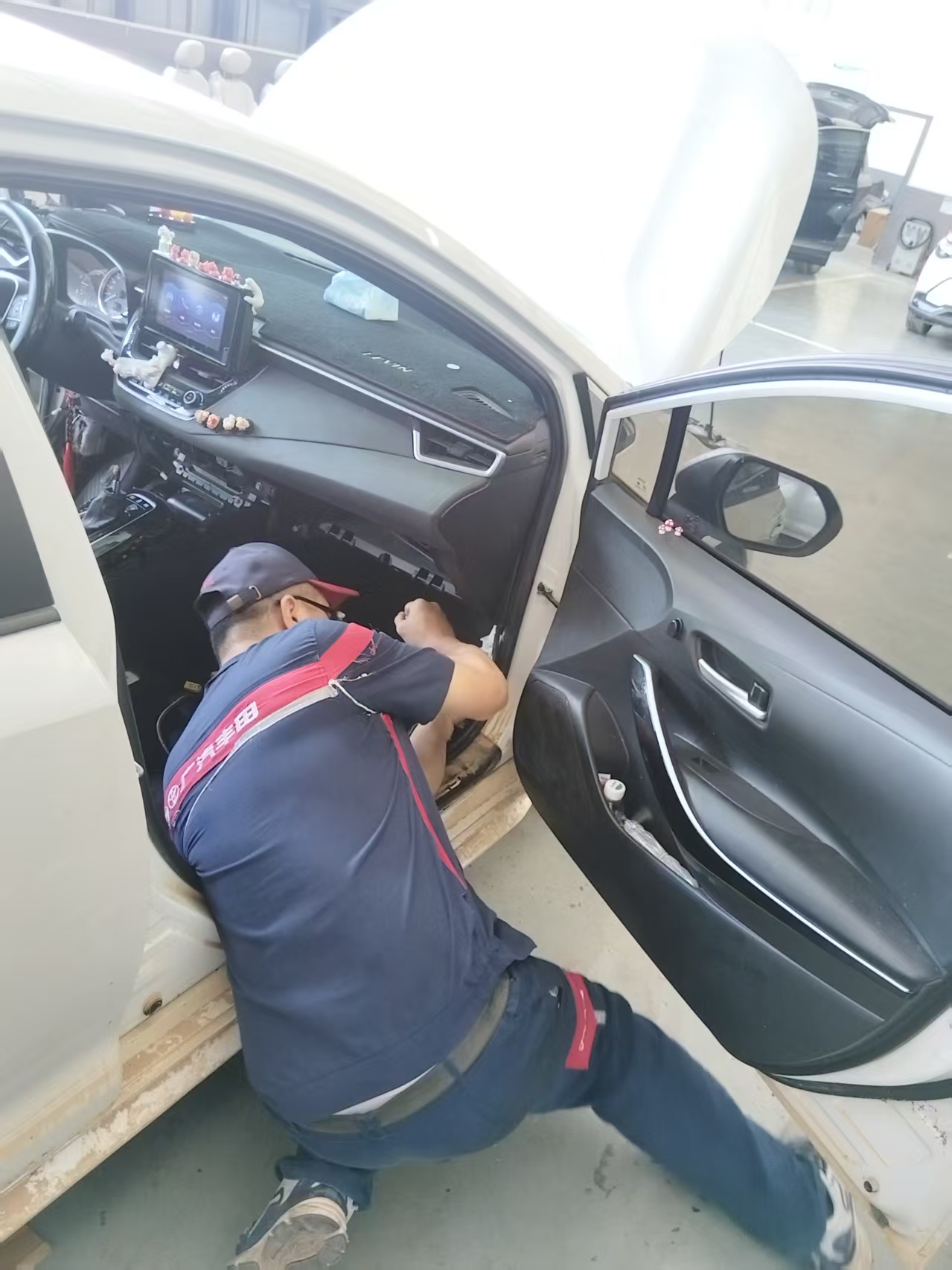 17878168378577.jpg 售后检修水泡车.jpg